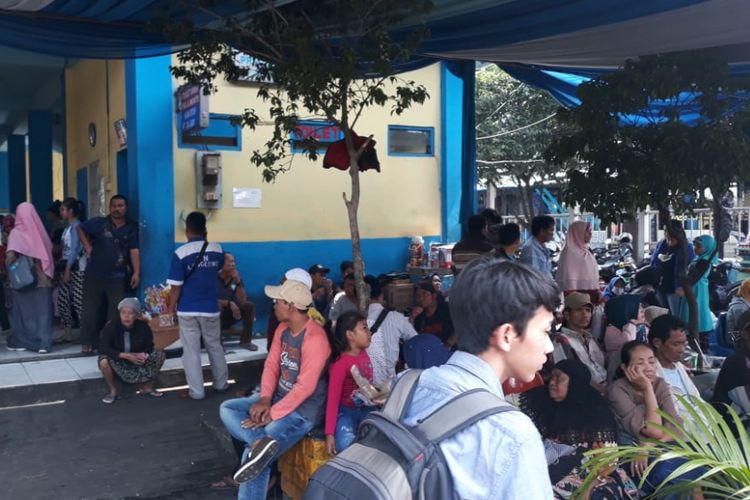 Suasana di Terminal Tanjung Priok pada H-4 Lebaran, Senin (11/6/2018).