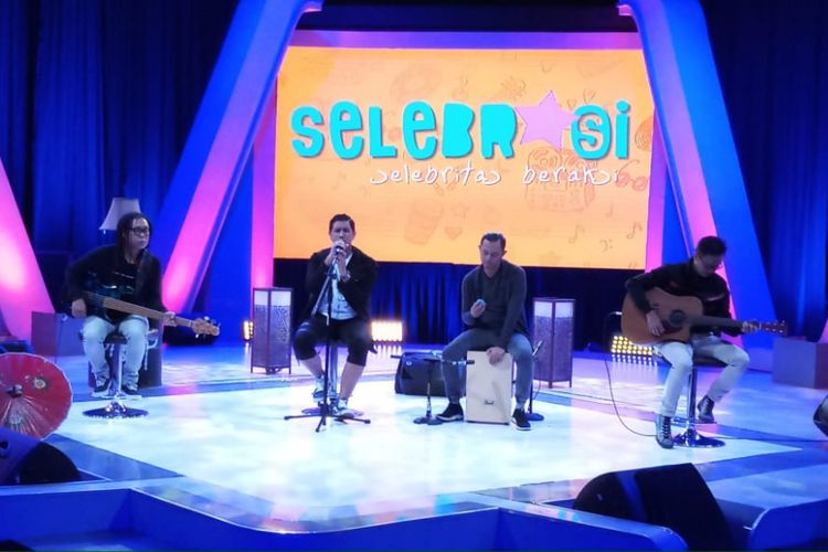 NAFF tampil dalam live streaming acara musik Selebrasi (Selebritas Beraksi) pada Selasa (13/11/2018) siang di Studio 1 KompasTV, Jakarta.