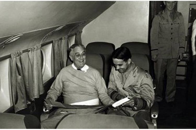 Presiden FDR ketika dalam pesawat