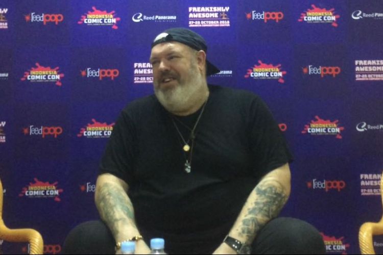 Kristian Nairn pemeran tokoh Hodor dalam serial Game of Thrones saat sesi diskusi di Indonesia Comic Con 2018 di JCC, Senayan, Jakarta Pusat, Sabtu (27/10/2018).