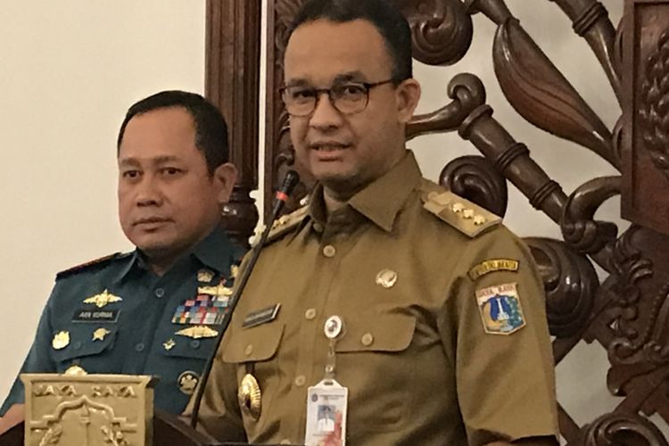 Gubernur DKI Jakarta Anies Baswedan saat di Balai Kota DKI, Senin (12/3/2018).