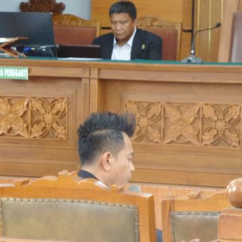 Dosen Ilmu Hukum Universitas Sumatera Utara Mahmud Mulyadi di Pengadilan Negeri Jakarta Selatan, Selasa (12/12/2017).