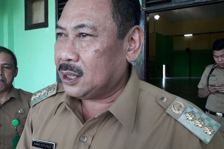 Anas Effendi saat masih menjadi Wali Kota Jakarta Barat. Foto diambil di GOR Cendrawasih, Cengkareng, Senin (7/5/2018).(KOMPAS.COM/RIMA WAHYUNINGRUM)