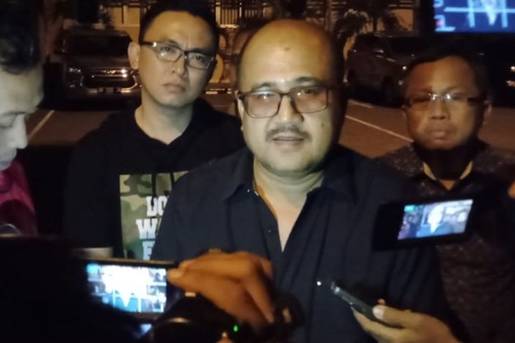 Aspidsus Kejati DIY Jefferdian saat menemui wartawan terkait kabar OTT KPK