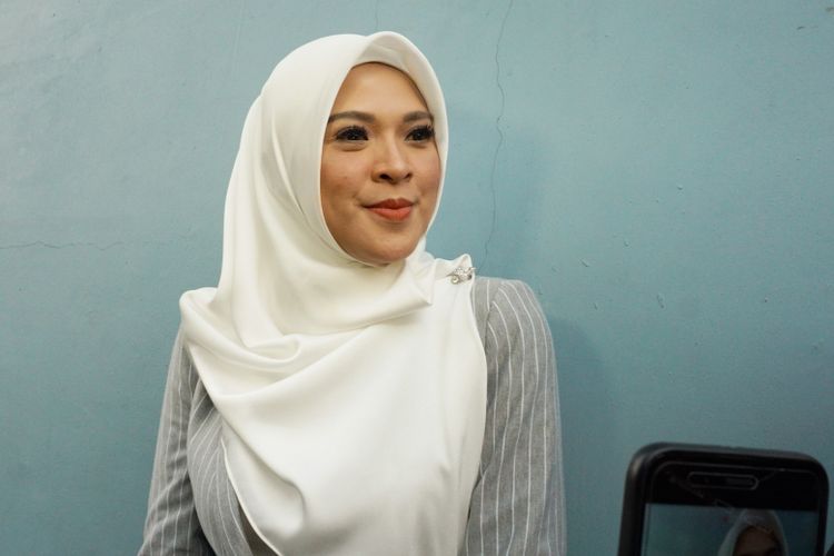 Penyanyi Delia Septianti saat ditemui di Gedung Trans TV, Jakarta Selatan, Selasa (1/5/2018).