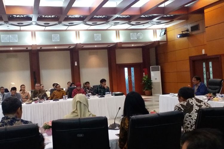 Rapat koordinasi yang dipimpin oleh Menteri ATR/Kepala BPN Sofyan Djalil di Aula Prona Kementerian ATR/BPN, Jakarta, Jumat (30/11/2018).