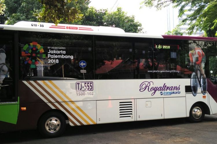 Bus Royaltrans jadi solusi ganjil-genap di Bekasi, Minggu (11/3/2018)