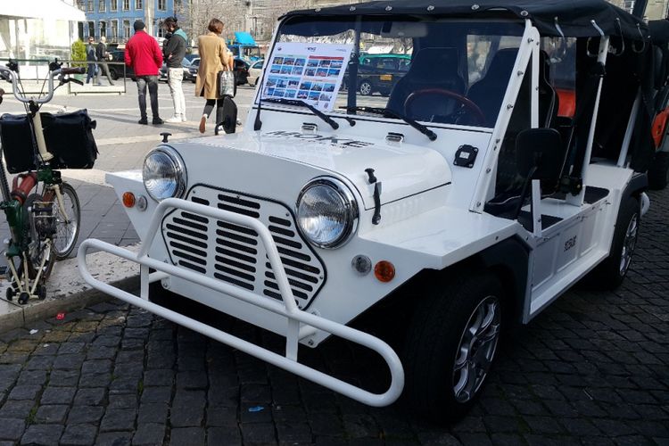 Mini Moke yang Menggunakan Mesin Listrik