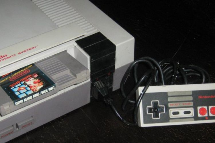 Ilustrasi bermain game di konsol NES