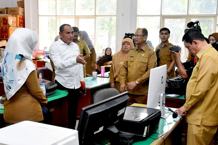 Hari pertama kerja usai Lebaran, Gubernur Sumut Edy Rahmayadi saat sidak ke kantor Samsat Medan Utara dan kantor Disperindag Sumut, Senin (10/6/2019)