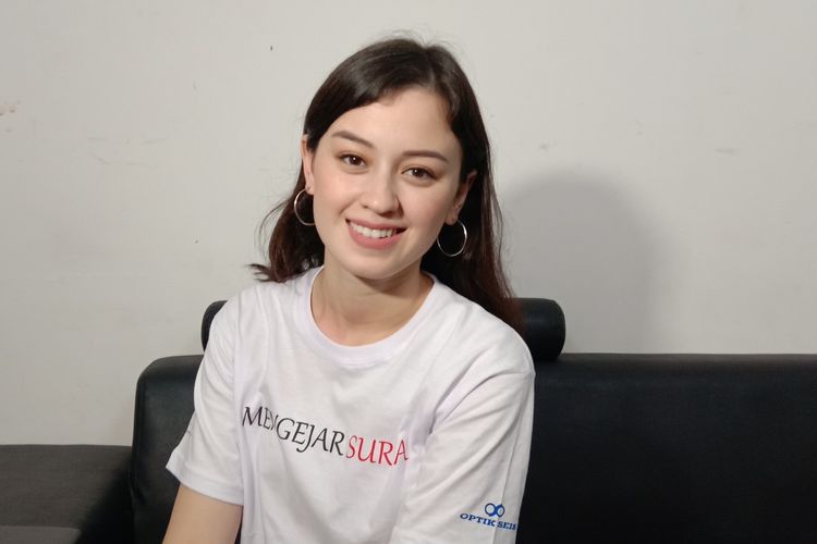 Kimberly Ryder menghadiri syukuran film Mengejar Surga di Dreamland Studio, Cilandak Timur, Jakarta Selatan, Rabu (24/4/2019).
