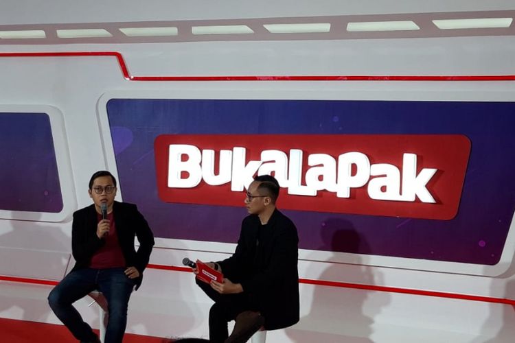 CEO sekaligus founder Bukalapak ketika memberikan paparan kepada awak media di konferensi pers peringatan Ulang Tahun ke-9 Bukalapak di kawasan Jakarta Convention Centre (JCC), Jakarta, Kamis (10/1/2019).