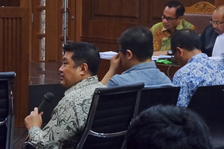 Anggota tim IT dalam konsorsium proyek e-KTP, Johanes Richard Tanjaya, saat bersaksi di Pengadilan Tipikor Jakarta, Kamis (20/4/2017).