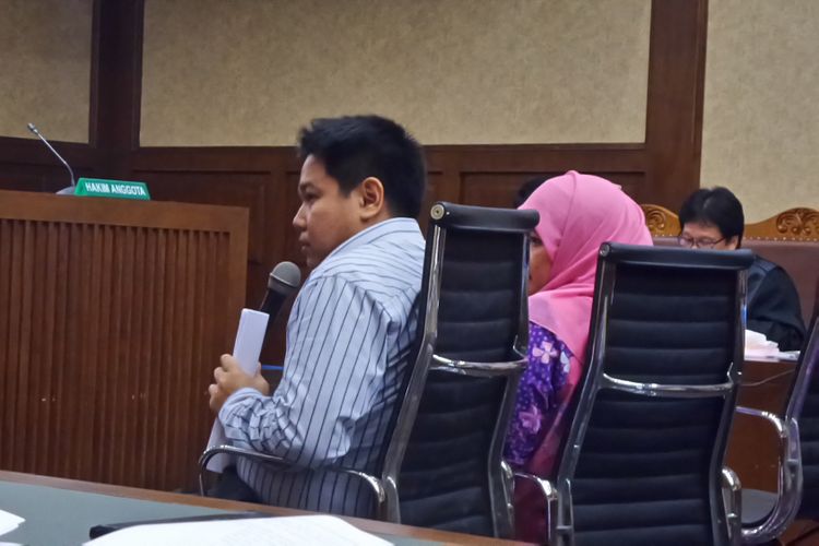 Auditor BPK Yudy Ayodya Baruna bersaksi di Pengadilan Tipikor Jakarta, Rabu (13/9/2017).