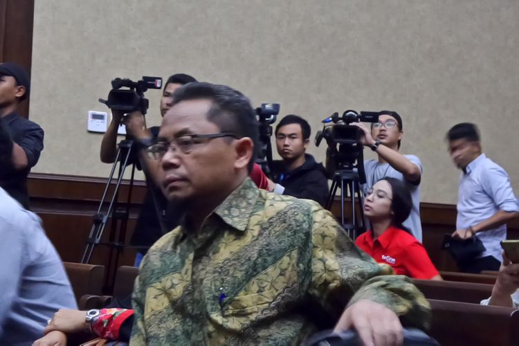 Auditor Utama Keuangan Negara III BPK, Rochmadi Saptogiri, menjadi terdakwa di Pengadilan Tipikor Jakarta, Rabu (18/10/2017).