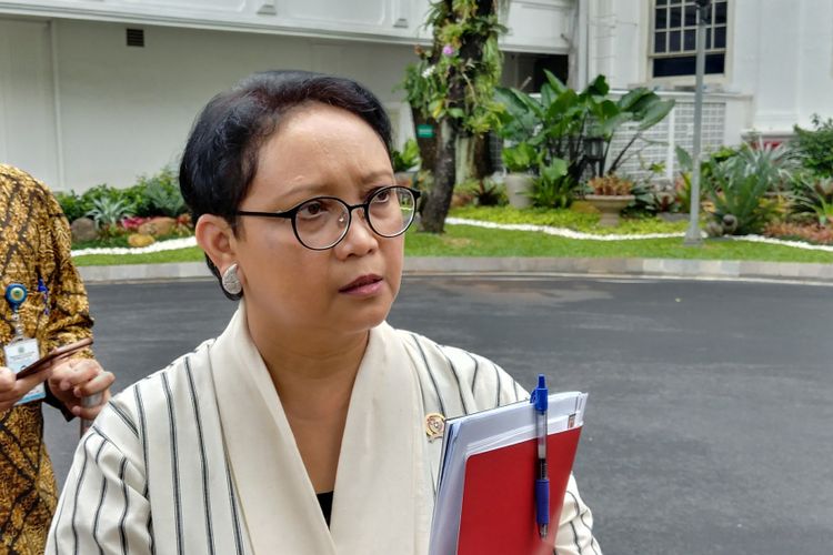 Menteri Luar Negeri Retno Marsudi di Istana, Selasa (13/2/2018).