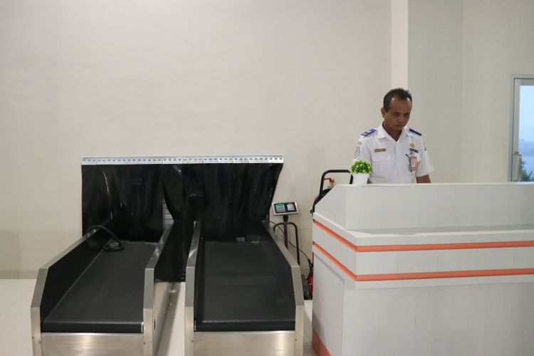 Check in counter dan bagasi, di terminal baru, di Bandara Maleo, Morowali, Sulawesi Tengah, Iskandar saat ku jungan kerja bersama Kementerian Perhubungan, Dirjen Perhubungan Udara, Selasa (27/2/2018).