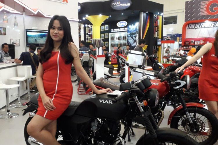 Dua model motor terbaru yang dikerkenalkan Viar Motor Indonesia pada ajang GIIAS 2018, di ICE, BSD City, Sabtu (4/7/2018). Keduanya masing-masing Vintech 200 dan Vintech 250.