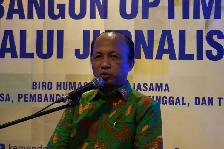 Sekretaris Jenderal Kementerian Desa Pembangunan Daerah Tertinggal dan Transmigrasi, Anwar Sanusi di Hotel Harris Malang, Selasa (28/11/2017).