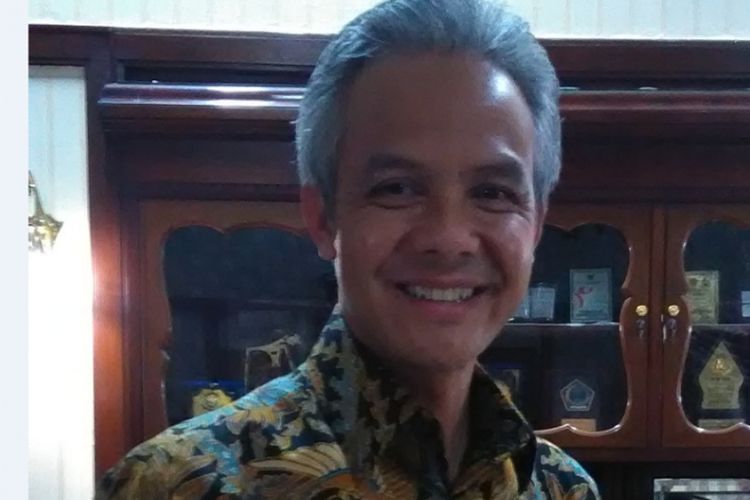 Gubernur Jawa Tengah Ganjar Pranowo menyatakan akan menghormati dan menjamin hak-hak konstitusional penganut aliran kepercayaan di Jawa Tengah.
