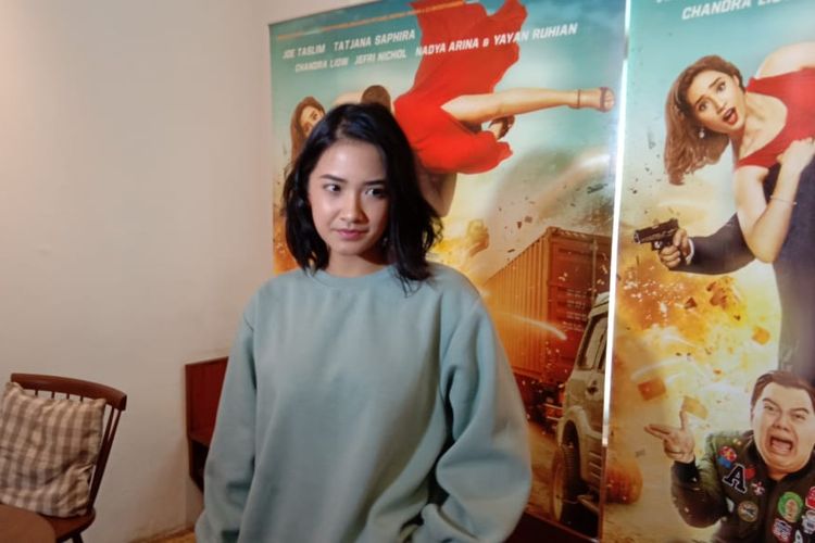 Nadya Arina menghadiri peluncuran poster film Hit & Run di SRSLY Coffe di Cipete Raya, Jakarta Selatan, Jumat (5/4/2019).