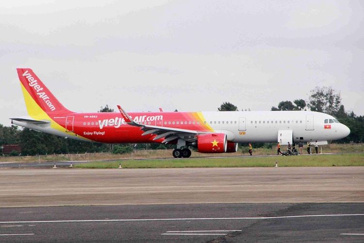 Pesawat milik maskapai VietJet yang mengalami masalah saat mendarat di Bandara Buon Ma Thout, Kamis (29/11/2018).