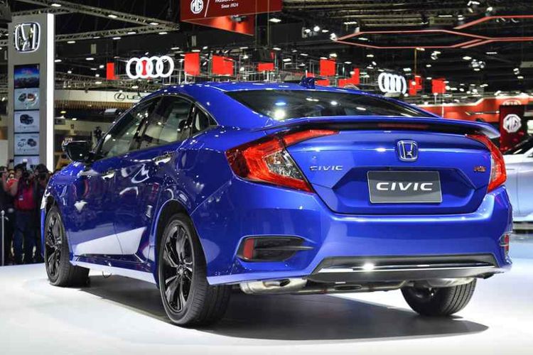 Honda Civic Facelift Meluncur di Thailand