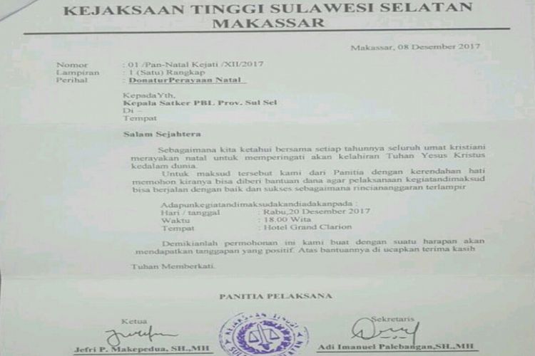 Surat permintaan sumbangan Natal. Dalam surat itu, tertera dua nama jaksa Kejati Sulselbar yang ternyata dicatut tanpa izin. Bahkan tandatangannya dipalsukan. 