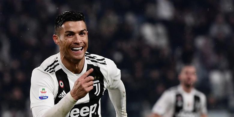 Cristiano Ronaldo diistirahatkan saat Juventus bertandang ke markas SPAL, Sabtu (13/4/2019). 