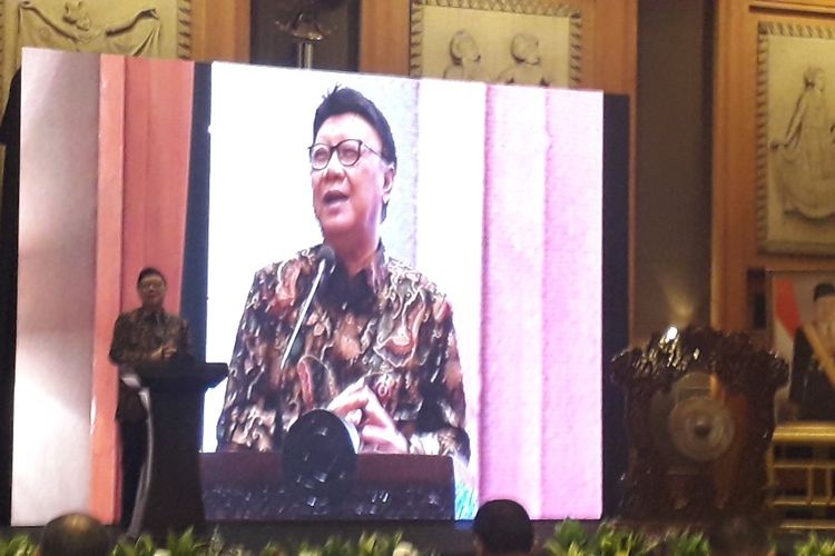 Menteri Dalam Negeri Tjahjo Kumolo saat membuka acara Rapat Kerja Nasional Pembinaan Wawasan Kebangsaan dan Ketahanan Nasional di Hotel Aryaduta, Jakarta, Selasa (16/07/2019).