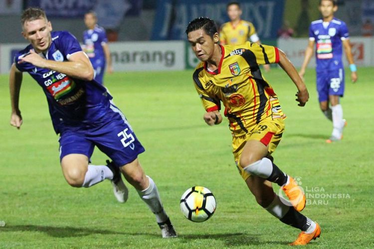 PSIS Semarang menjamu Mitra Kukar pada pertandigan Liga 1 di Stadion Moch. Soebroto, Magelang, Senin (28/5/2018).