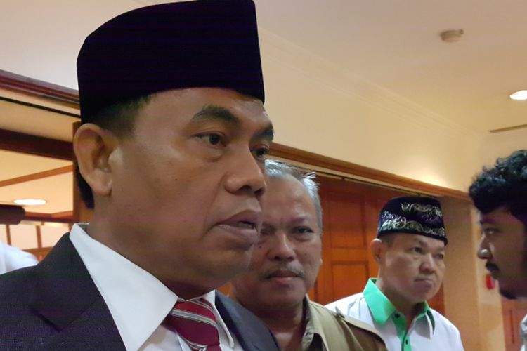 Sekretaris Daerah DKI Jakarta Saefullah di Balai Kota DKI Jakarta, Jalan Medan Merdeka Selatan, Selasa (25/7/2017).