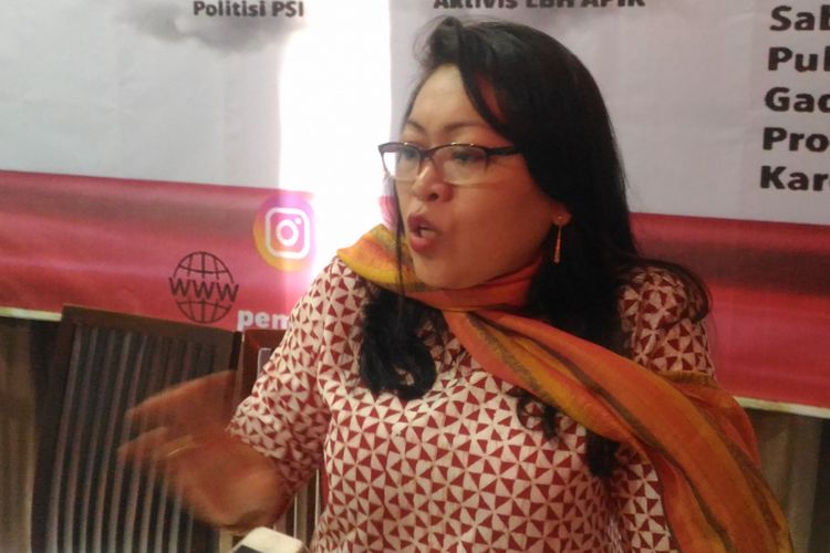 Aktivis LBH APIK, Ratna Batara Munti, saat selesai diskusi bertajuk Bisakah Poligami Dilarang di Indonesia?  di Jakarta, Sabtu (15/12/2018). 