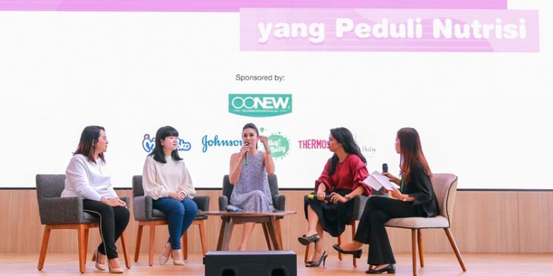 Acara diskusi bertema Cara Mudah Jadi Mums Millenial yang Peduli Nutrisi yang diadakan Teman Bumil dan Tokopedia di Jakarta (31/1/2019).