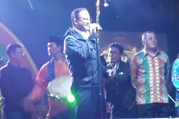 Gubernur DKI Jakarta Anies Baswedan saat menghadiri perayaan malam tahun baru di Bundaran Hotel Indonesia, Senin (31/12/2018).