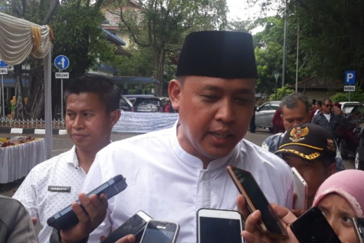 Wakil Wali Kota Bekasi Tri Adhianto saat ditemui di Masjid Al-Barkah, Jumat (1/3/2019).