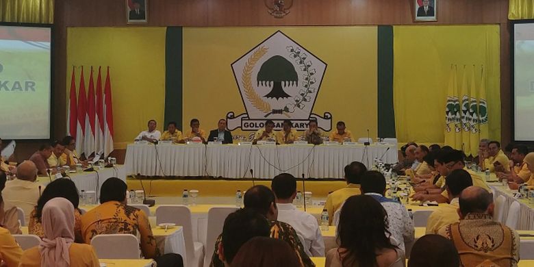 Rapat Pleno DPP Partai Golkar membahas pergantian Setya Novanto dari Ketua Umum dan Ketua DPR, Selasa (21/11/2017).