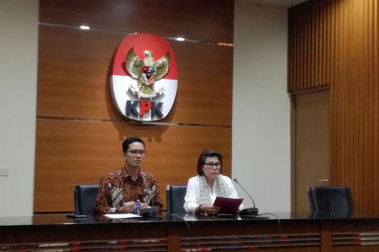 Juru Bicara KPK Febri Diansyah dan Wakil Ketua KPK Basaria Panjaitan