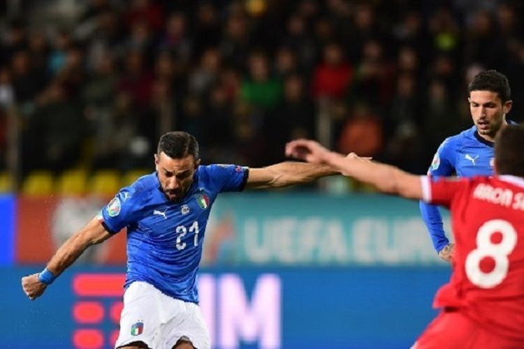 Aksi penyerang Italia, Fabio Quagliarella (27), saat pertandingan Grup J Kualifikasi  Euro 2020 antara Italia vs Liechtenstein pada 26 Maret 2019 di Stadion Ennio-Tardini di Parma.