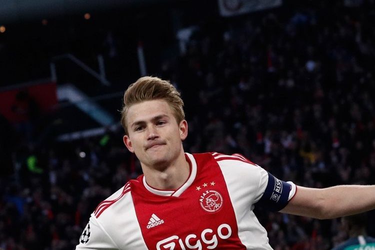 Matthijs de Ligt merayakan golnya pada pertandingan Ajax Amsterdam vs Tottenham Hotspur di Johan Cruijff Arena, 8 Mei 2019. 