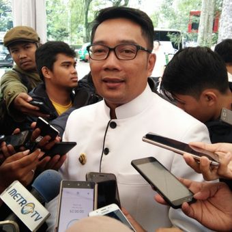Kandidat gubernur Jawa Barat Ridwan Kamil saat ditemui wartawan di Balai Kota Bandung, Jalan Wastukancana, Selasa (19/12/2017).