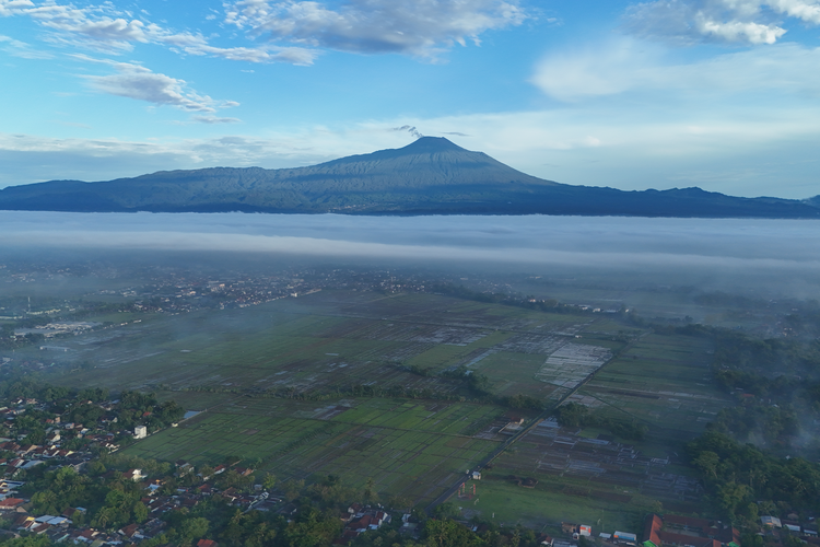 Foto udara Desa Pajerukan, Kalibagor, Banyumas, Jawa Tengah, di waktu pagi. Gambar diambil pada Sabtu (2/12/2023).