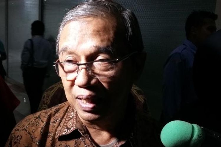 Calon pimpinan KPK Busyro Muqoddas, saat ditemui di Ruang Rapat Komisi III DPR Senayan, Jakarta, Rabu (16/12/2015).