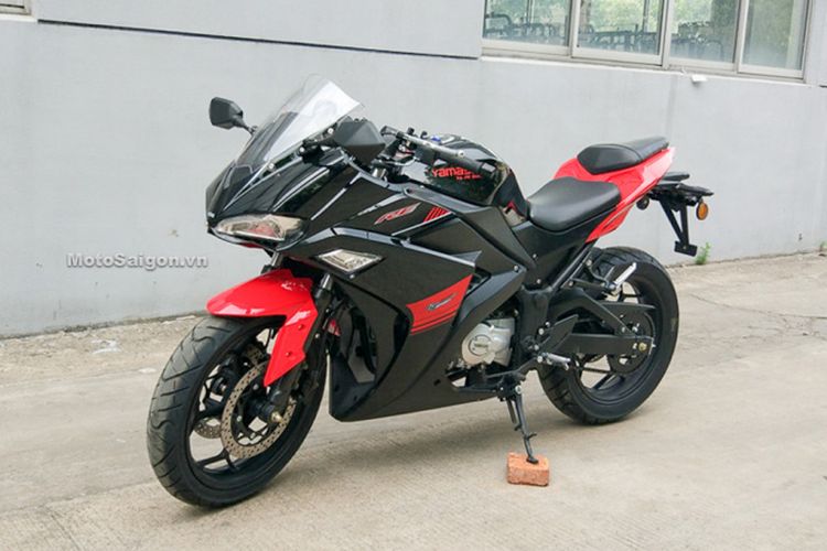 Yamasaki RE motor gabungan Yamaha R25 dan Kawasaki Ninja 250 dari China dengan mesin 50 cc