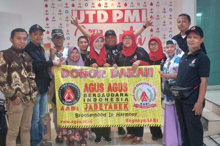 Komunitas Agus-Agus Bersaudara Indonesia (AABI) dalam sebuah kegaiatan sosial pada tanggal 23 Juni 2019.