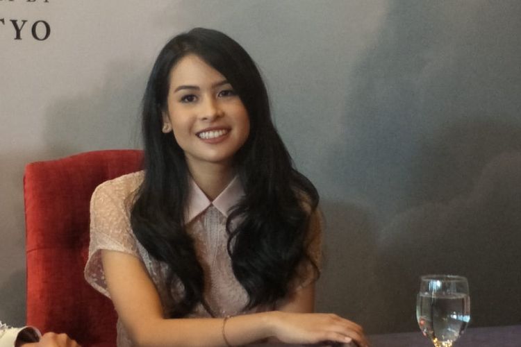 Maudy Ayunda dalam jumpa pers film Habibie & Ainun 3 di MD Place, Setiabudi, Jakarta Selatan, Kamis (4/4/2019).