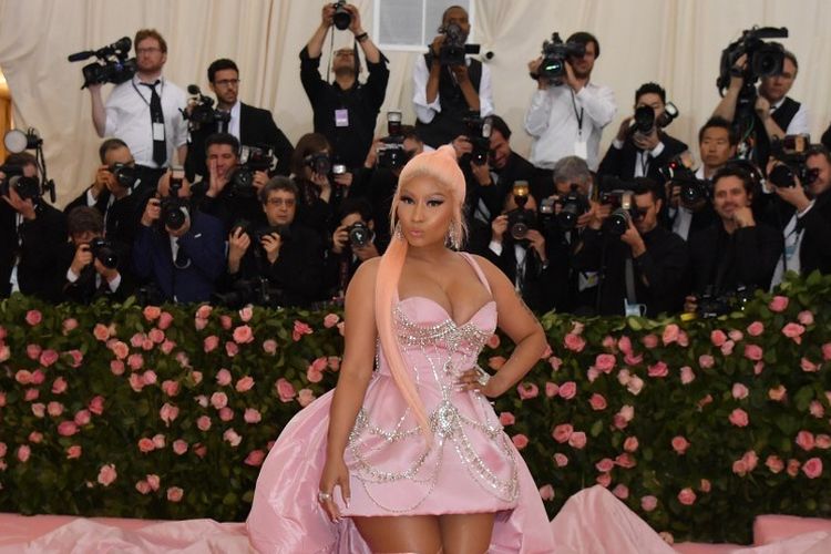 Rapper Nicki Minaj menghadiri 2019 Met Gala yang digelar di Metropolitan Museum of Art in New York pada Mei 2019. Pada 5 September Nicki mengejutkan penggemarnya dengan mengumumkan pensiun dari dunia musik. 