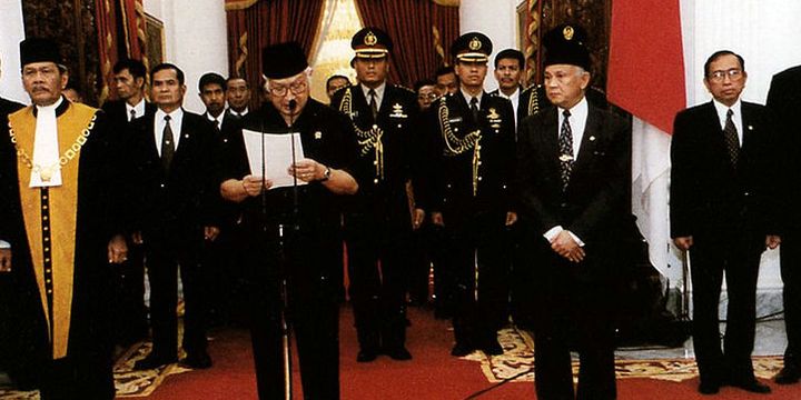21 Mei 1998 Saat Soeharto Dijatuhkan Gerakan Reformasi