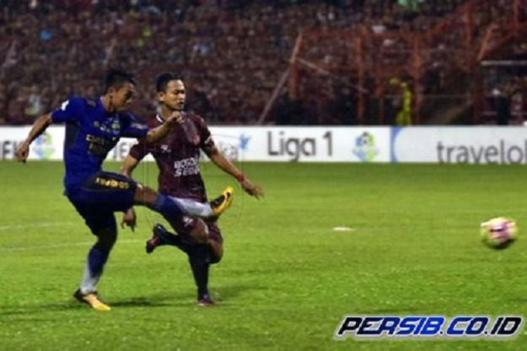 Persib Bandung kalah dramatis dari PSM Makassar di Stadion Andi Mattalatta, Minggu (15/10/2017).