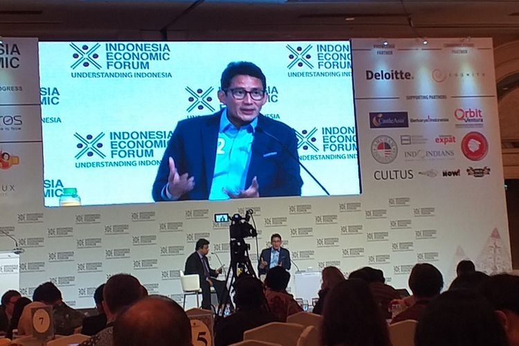 Calon wakil presiden nomor urut 02 Sandiaga Uno sata menjadi pembicara dalam Indonesia Economic Forum 2018 di Jakarta, Rabu (21/11/2018).